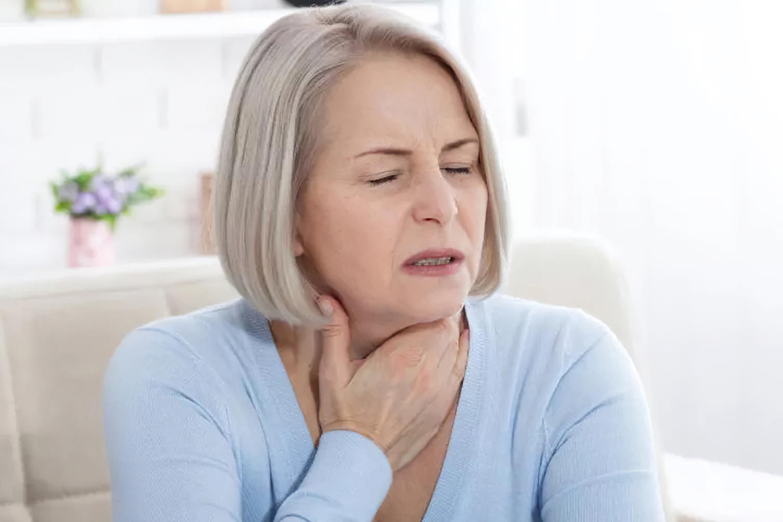 Il mal di gola, le cause e i rimedi naturali