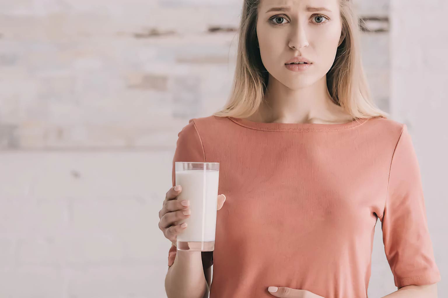 Intolleranza al lattosio: sintomi, cause e rimedi